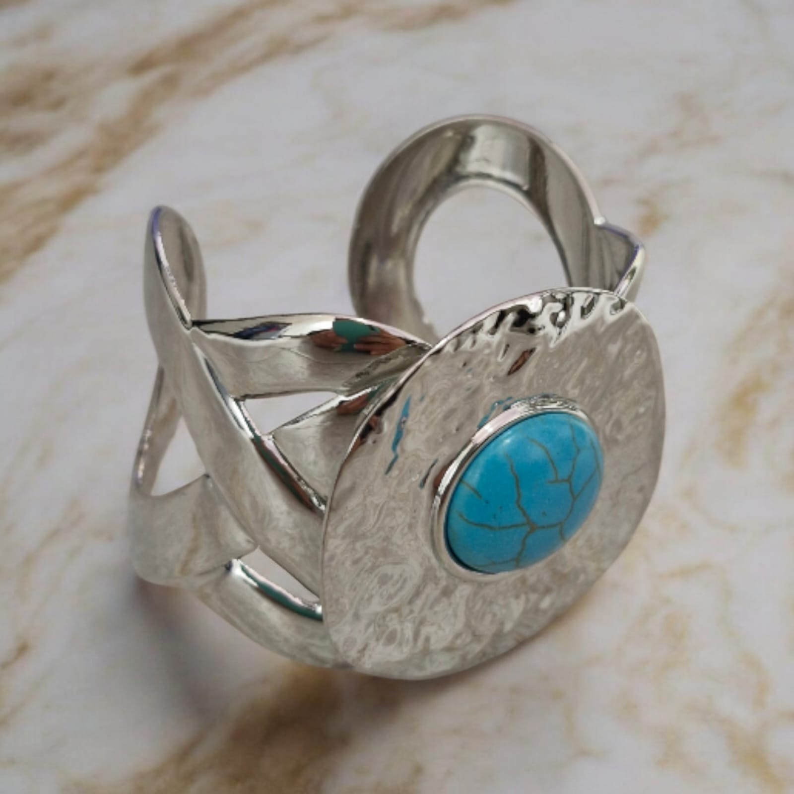 Bracelete Turquesa Prateado Violeta Rio — bracelete (cuff largo aberto), cor prateado e turquesa, metal prateado e pedra/resina (turquesa)